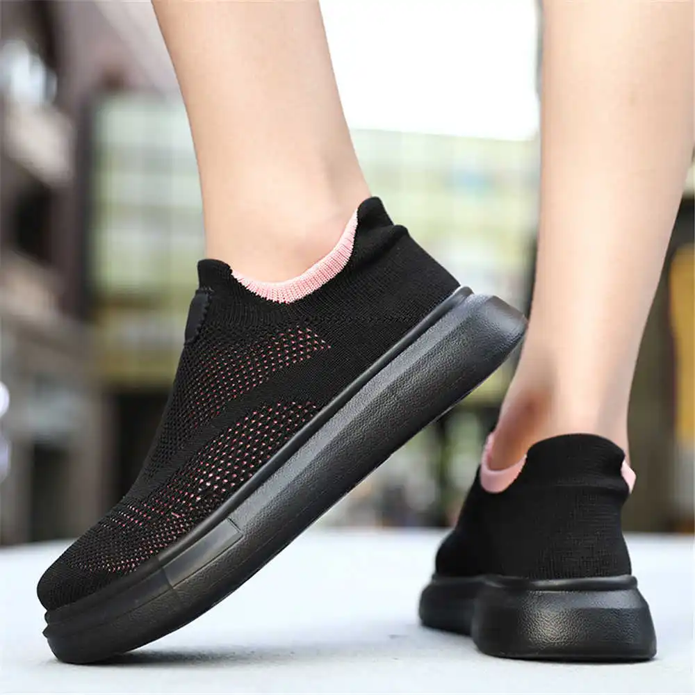 Calze con plateau scarpe marro - Tech Office Outfits Men recensione e prezzo